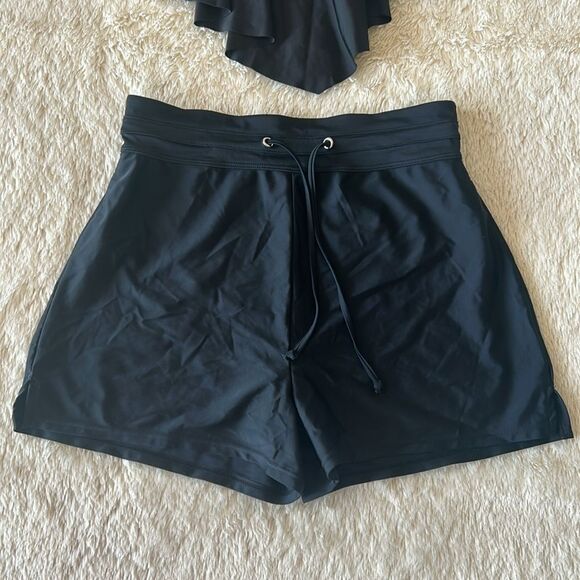 Two piece black bathing suit size medium - Picture 4 of 16